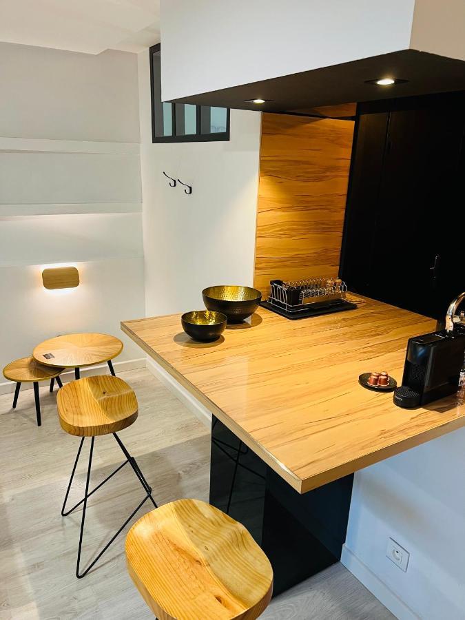 Feel@Home Nemausus « Le 42 » ニーム エクステリア 写真