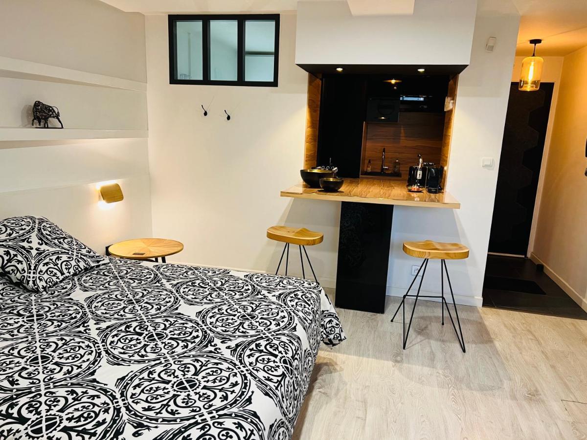 Feel@Home Nemausus « Le 42 » ニーム エクステリア 写真
